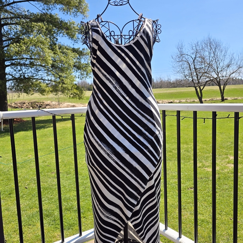 Tommy Bahama Maxi Dress, Brushed Breaker Tambour Maxi Dress, Size Medium…